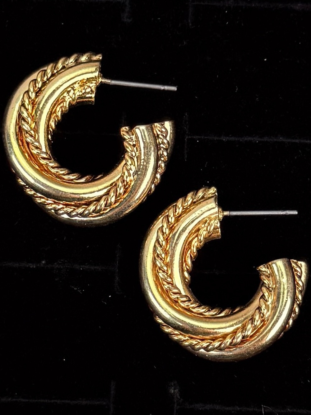 Beautiful, vintage, weighted, goldtone, twist band, open hoop pierced earrings